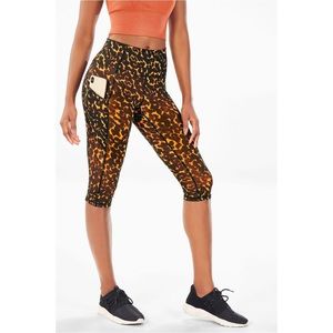 FABLETICS Oasis High-waisted Pocket Crop Leggings